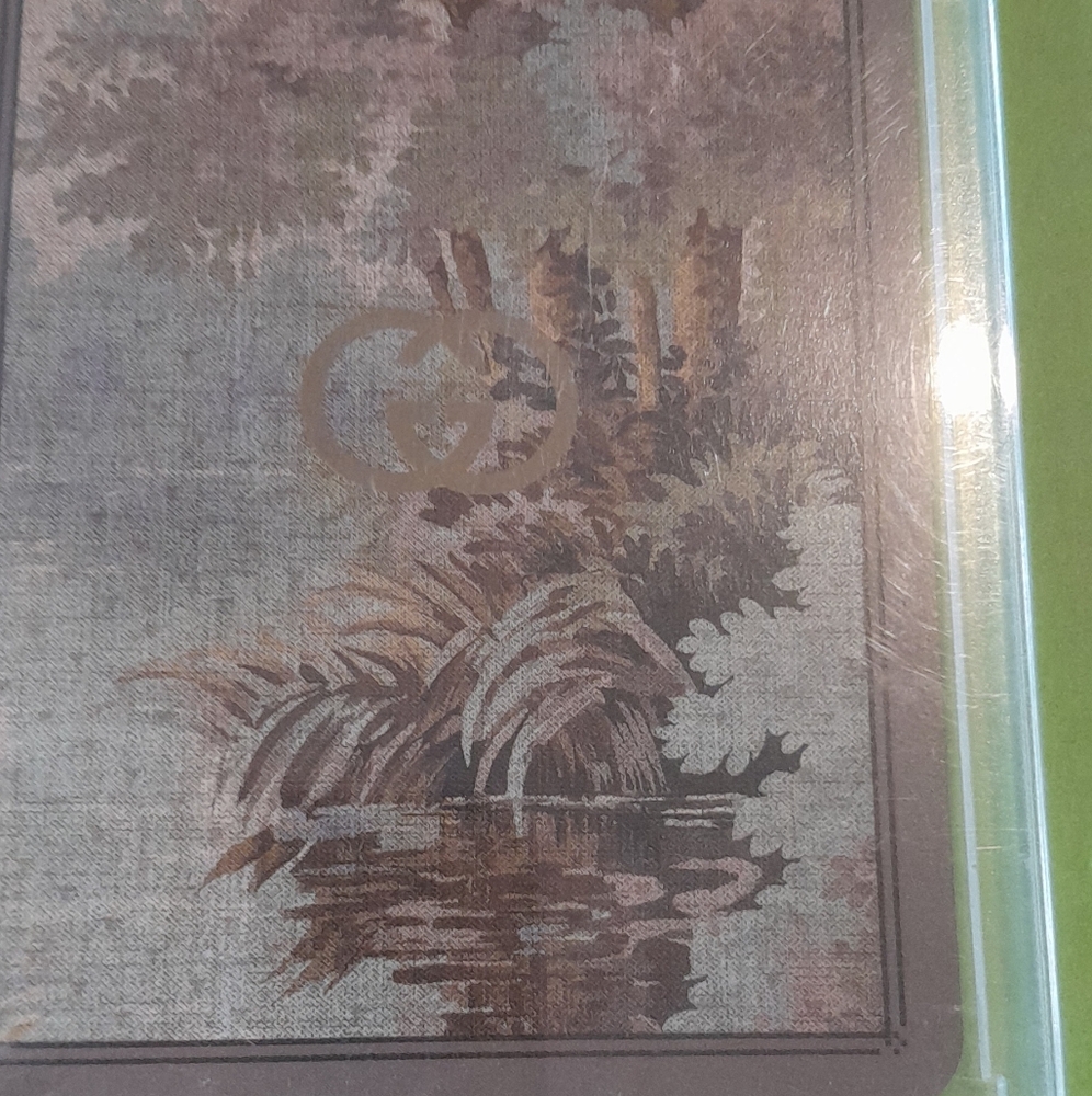 Gucci King Of Clubs Card EUC